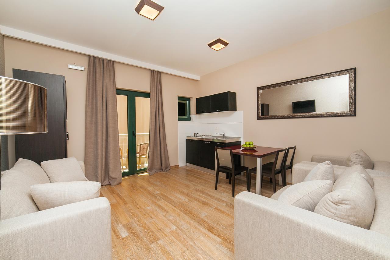 Apartments Grifone Lux Herceg Novi Eksteriør billede