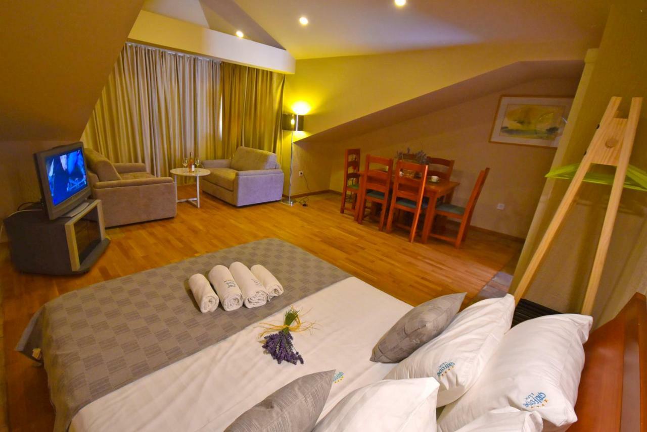 Apartments Grifone Lux Herceg Novi Eksteriør billede